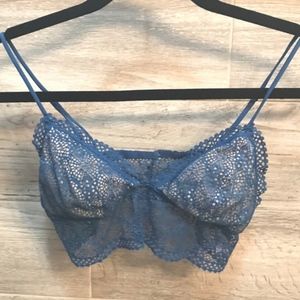 Victoria’s Secret Lace Bralette size M in Blue